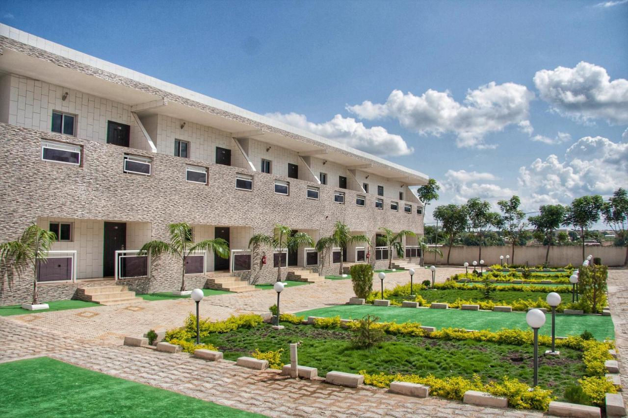 Complexe Hotelier Olympe Korhogo Luaran gambar